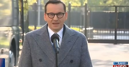 Widzowie nie mieli tego usłyszeć. Wpadka TVP Info podczas konferencji Morawieckiego