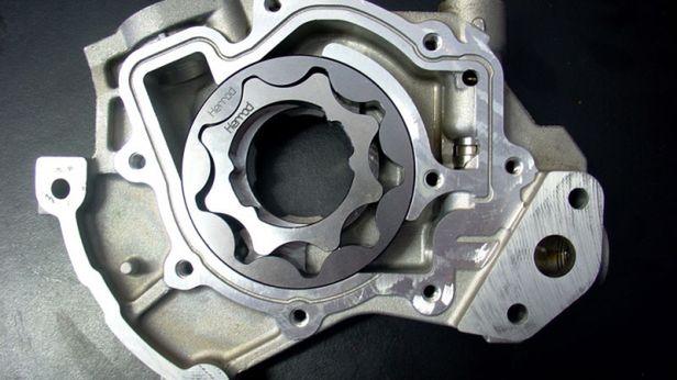 Pompa oleju z Forda Mustanga Boss 260