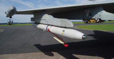 Brytyjski "Mad Max" dla Ukrainy. To łowca rosyjskich śmigłowców Ka-52