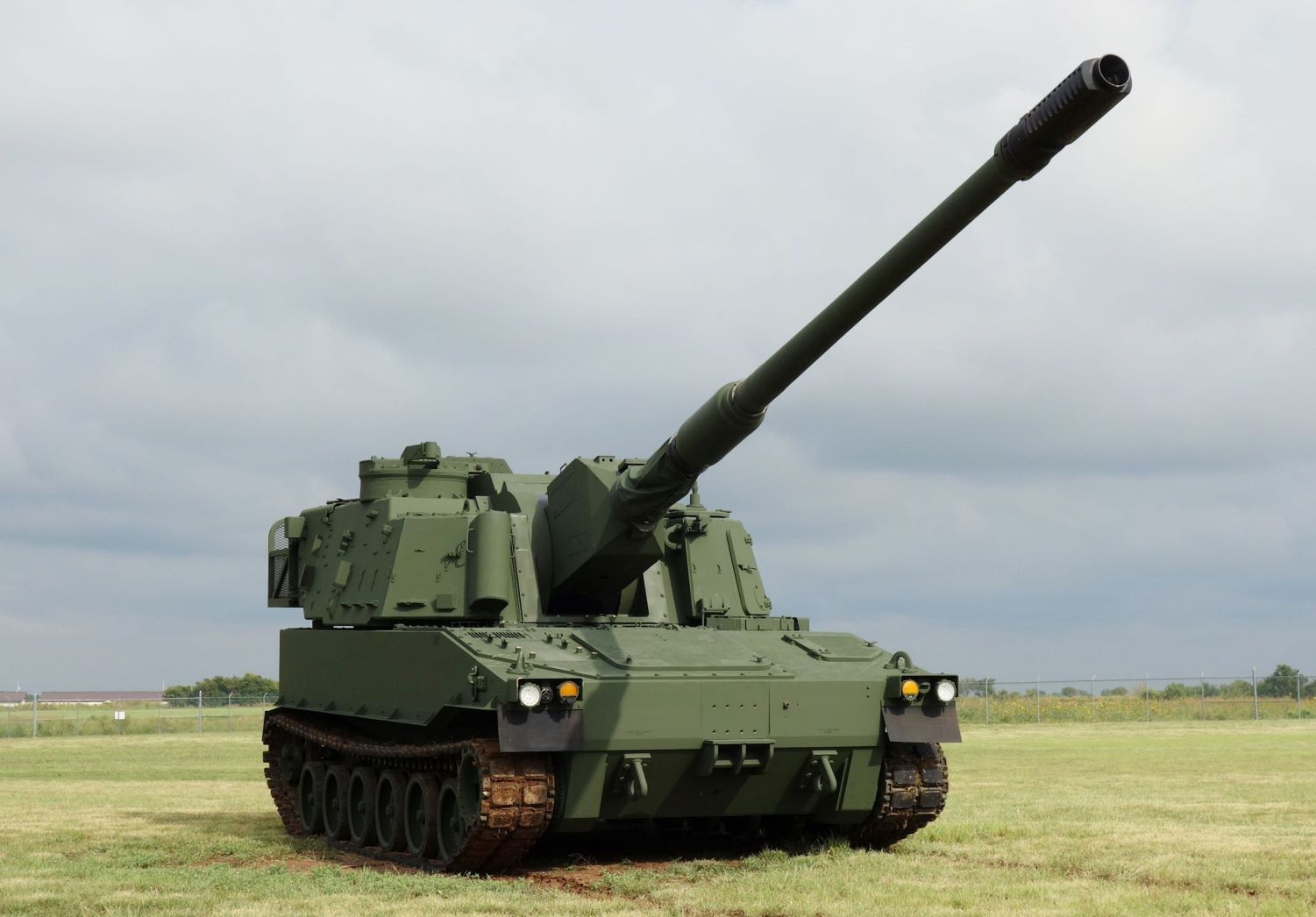 Haubica M109 zmodernizowana przez koncern BAE - zdjęcie ilustracyjne