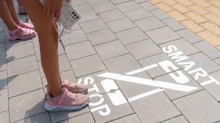 Akcja "Smart stop". W Szczecinku na przejściach pojawią się piktogramy