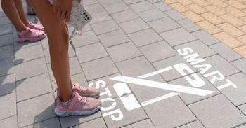 Akcja "Smart stop". W Szczecinku na przejściach pojawią się piktogramy