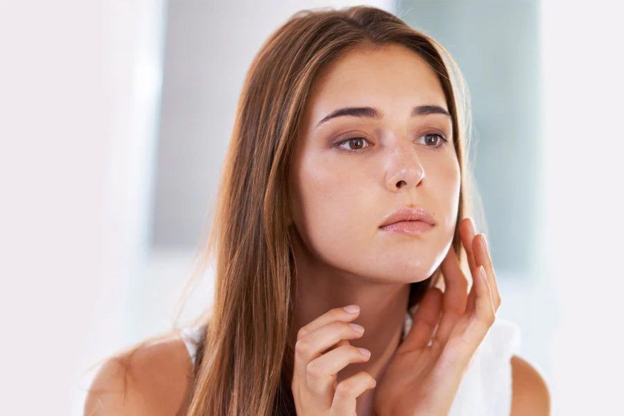 Moja skóra reaguje na wszystko – co zrobić, gdy stres widać na twarzy?