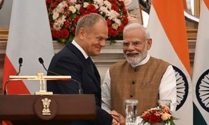 Polska bramą dla Indii, a Indie dla Polski. Tusk spotkał się z Modim