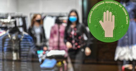 Kontrole w sklepach. Klienci bez maseczek nie będą obsługiwani