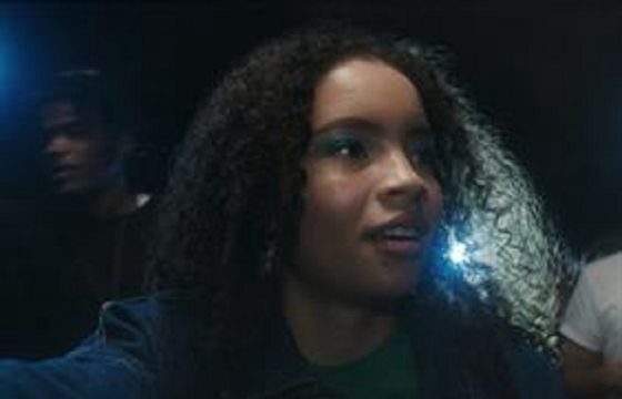 Instagram w nowej kampanii udowadnia, że pomaga młodym w odkrywaniu siebie (wideo)