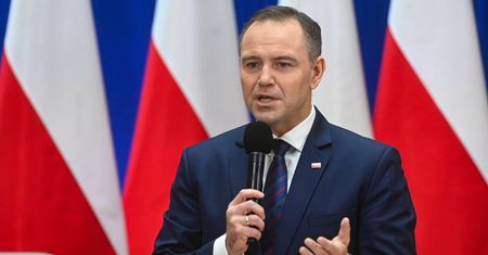 Prezydent chce zmian w emeryturach. Podpisał własny projekt