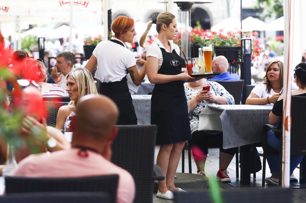 Zapytał o napiwki kelnerów. W komentarzach rozpętała się burza