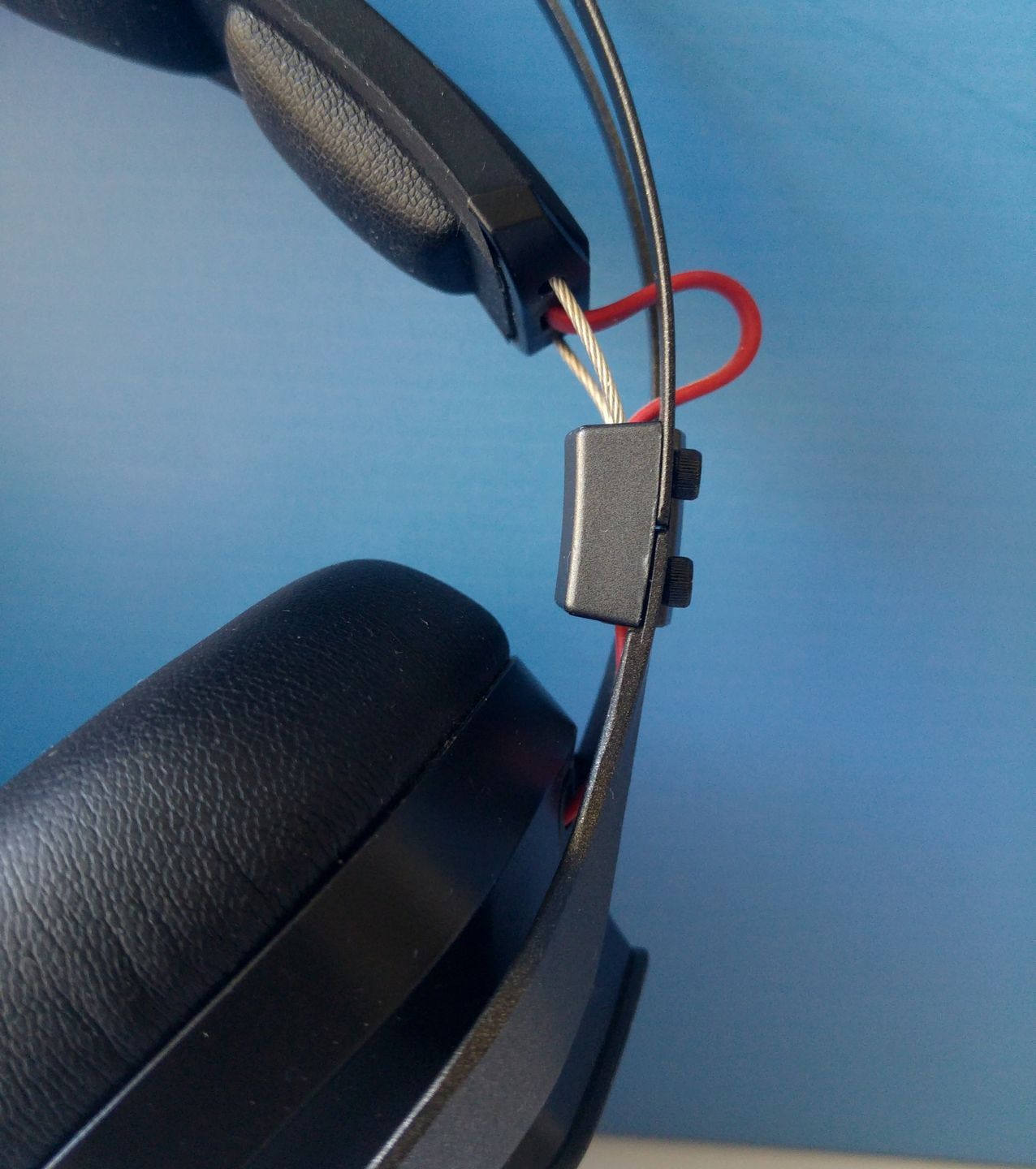 Cooler Master MasterPulse Pro: test słuchawek dla graczy z technologią Bass FX 8