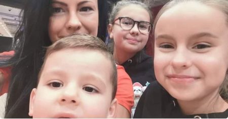 Alina Wirzynkiewicz - mama trójki dzieci - walczy z glejakiem. "Nie mogłam rozpoznać swojej twarzy"