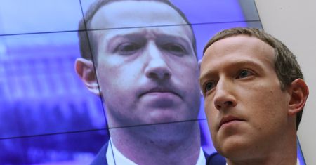 Facebook usunął zdjęcie aborygeńskich niewolników. Powód? Nagość