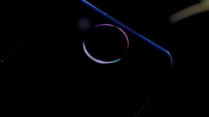 vivo NEX 2 z dwoma ekranami, świecącym pierścieniem i rekordowo jasną optyką. Podsumowanie przecieków 1