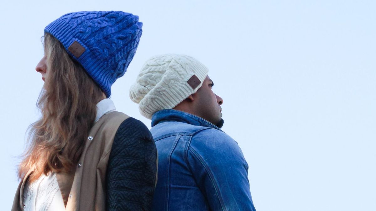 5 zimowych akcesoriów do smartfonów. Warto je zabrać na wypad w góry 1