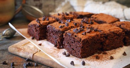 Dodałam cukinię do brownie. Rodzina była w szoku, gdy poznała sekret tego ciasta