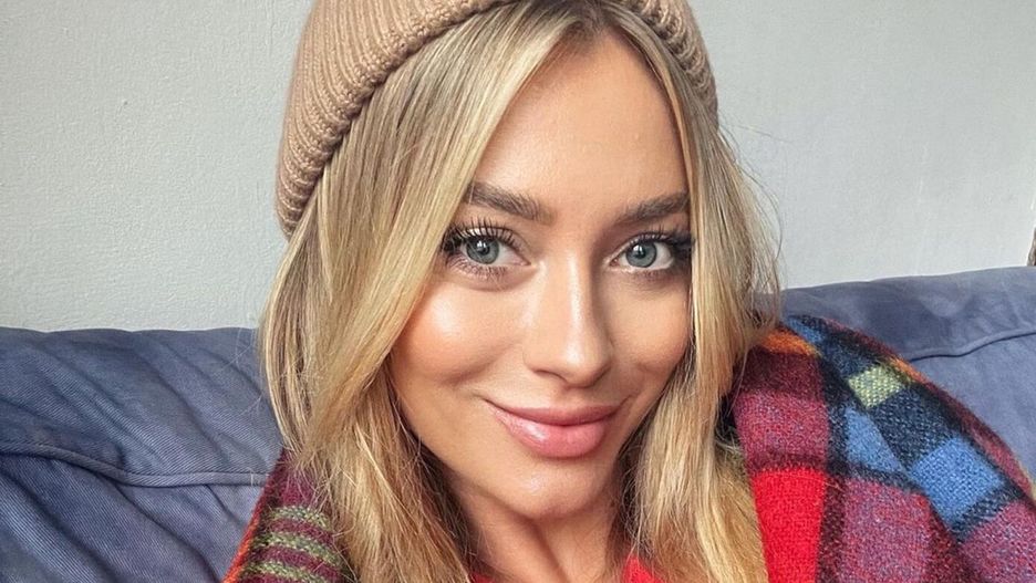 Marcelina Zawadzka w towarzystwie kolorowej kratkiInstagram/marcelina_zawadzka