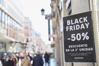 "Sprawiedliwy podział zysków". Masowe protesty w Black Friday