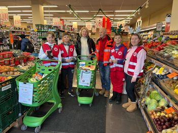 Sandomierz: Zbiórka żywności w ramach akcji Czerwonokrzyska Gwiazdka