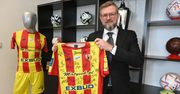 Korona Kielce zagra z WOŚP. Przekazano piłkę i koszulkę