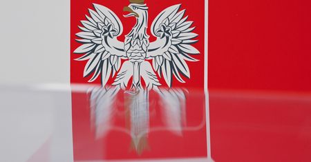 Wybory prezydenckie 2025 za granicą. Godziny otwarcia lokali wyborczych