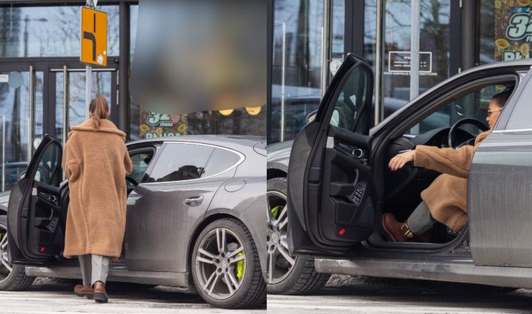 Kinga Rusi przyjechała na śniadanie do centrum swoim Porsche