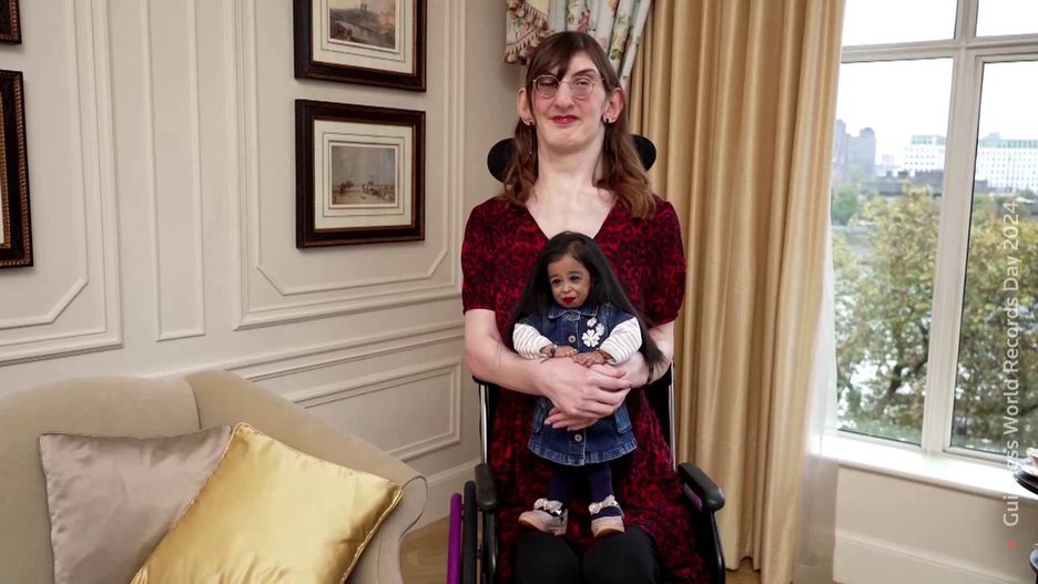 Spotkanie najwyższej i najniższej kobiety świata