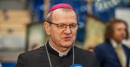 Biskupi z kategorycznym apelem. Reagują na wydarzenia w Sejmie