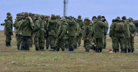 Pierogi z igłami, napoje z siarką. Tak atakowani są Rosjanie