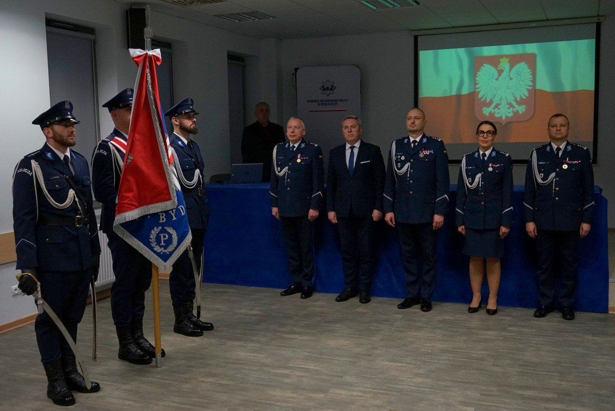 Migawki z uroczystego ślubowania policjantów w Bydgoszczy