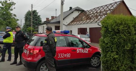 Trąba powietrzna uderzyła w ich wieś. "To było jak koniec świata"