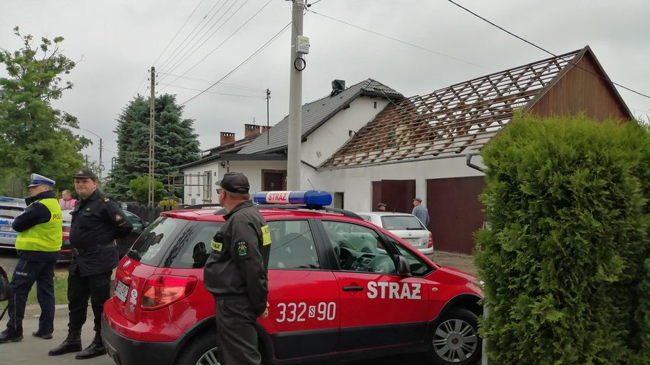 Trąba powietrzna uderzyła w wieś Kaniów. Uszkodziła ponad dwadzieścia domów