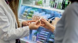 Partie kosmetyków z filtrem UV znikają z aptek. Wszystkiemu winien kontrowersyjny składnik