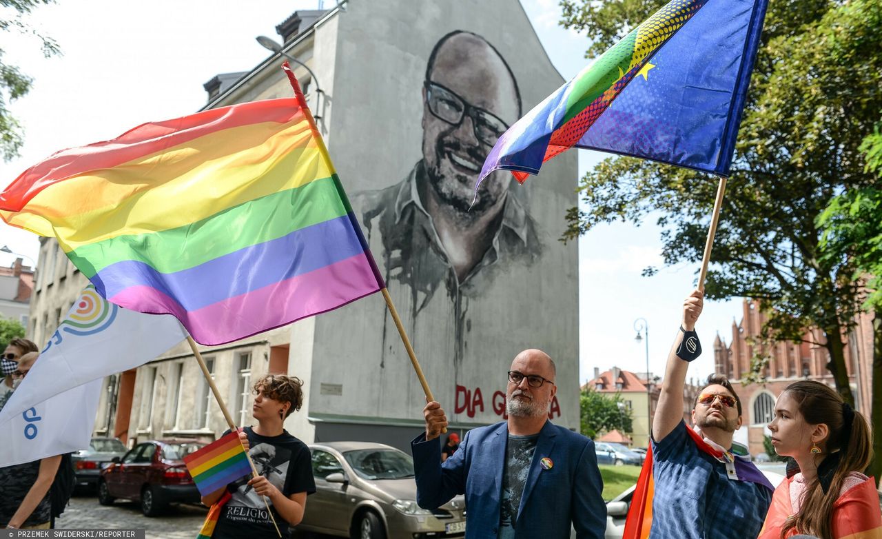 Demonstracja środowisk równościowych do Jacka Kurskiego