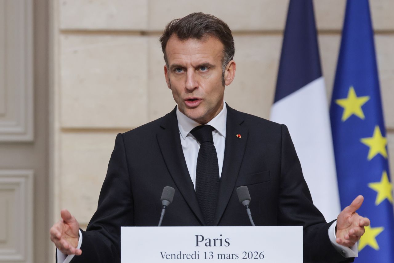 Macron chce rozmów Izrael-Liban. "Zróbmy wszystko, by uniknąć chaosu"