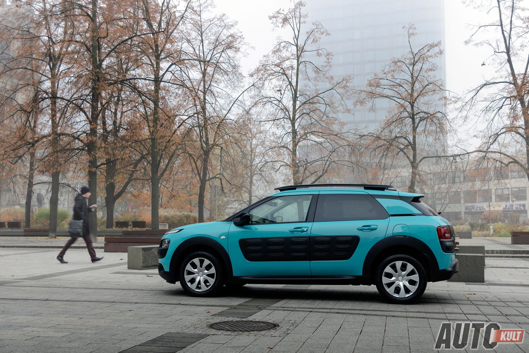 Hatchback? Crossover? Trudno powiedzieć.