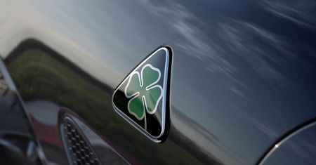Alfa Romeo zaskakuje. Giulia i Stelvio w wersji z "czarnym Quadrifoglio"