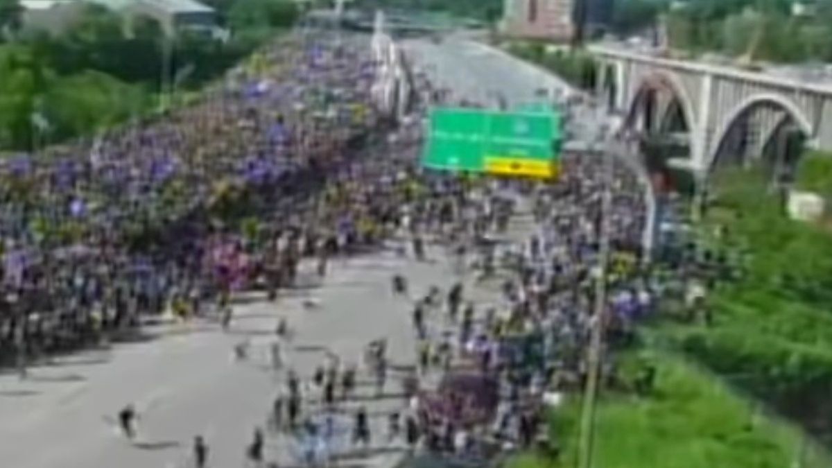 Cysterna wjechała w tłum protestujących