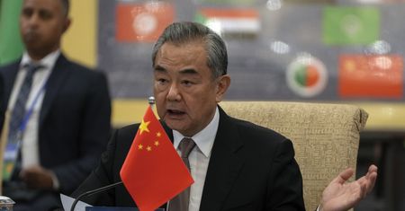 Chiny ostrzegają USA. Mówią o "igraniu z ogniem"