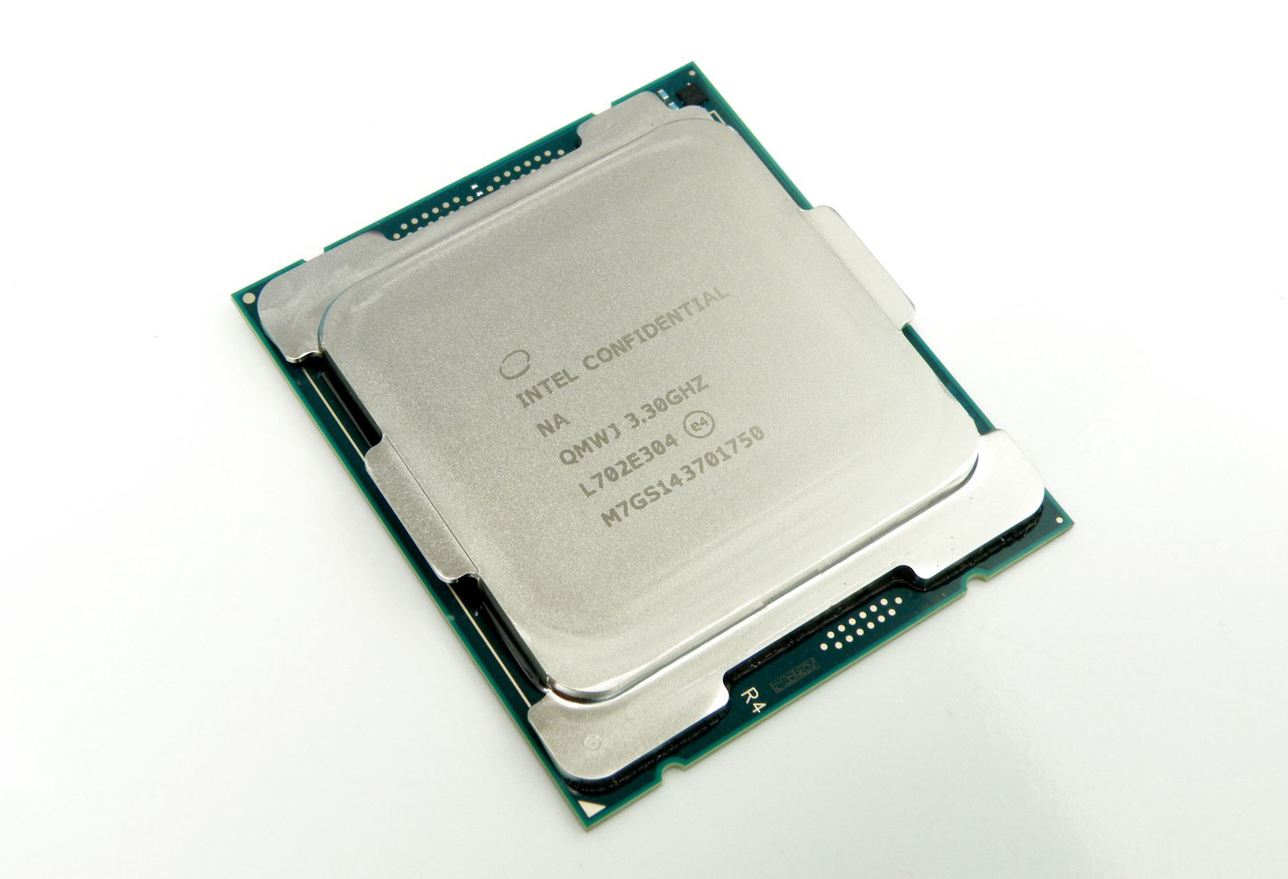 Intel Core i9-7900X ES