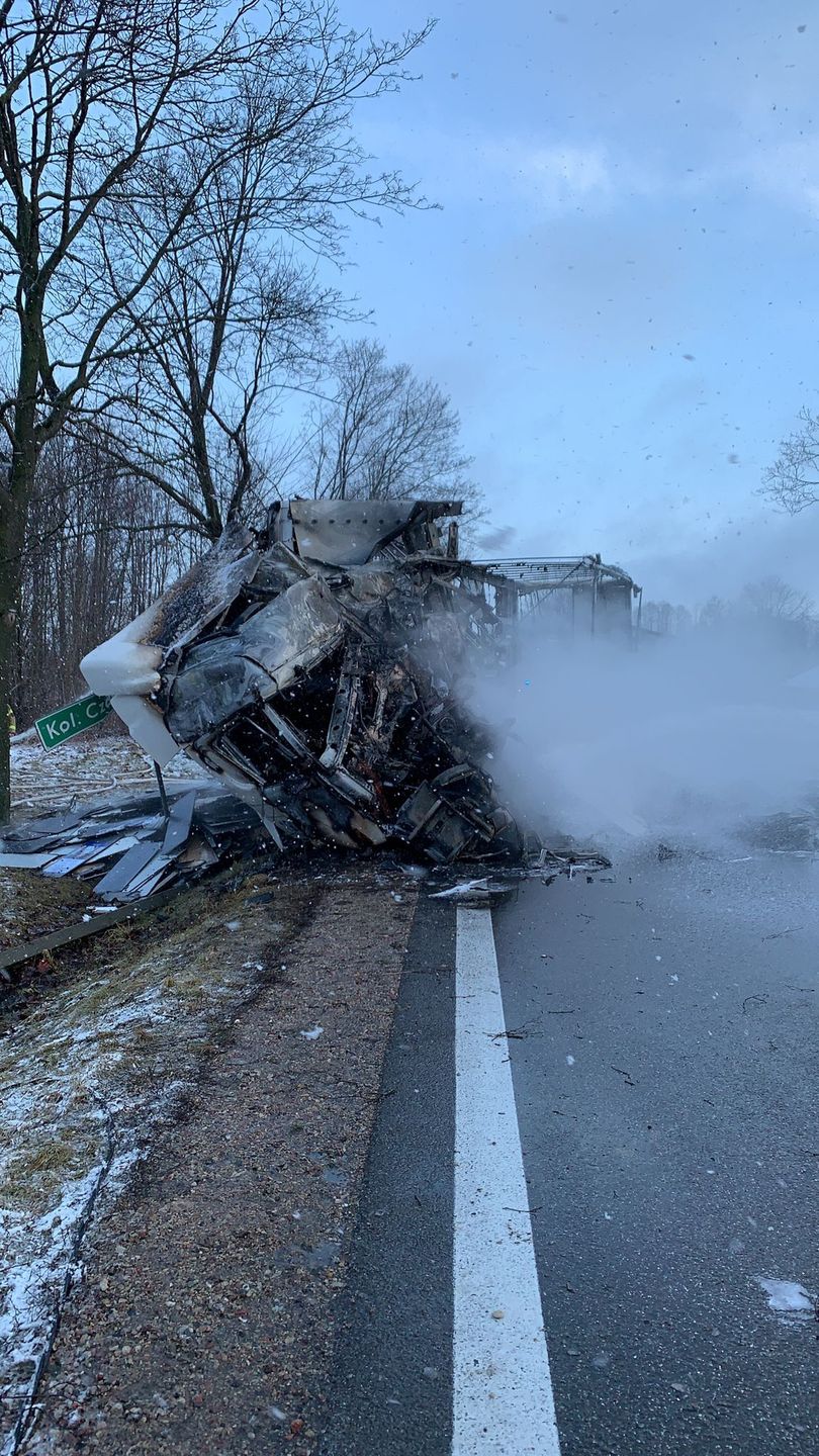 Wypadek pod Sokółką. TiR spłonął