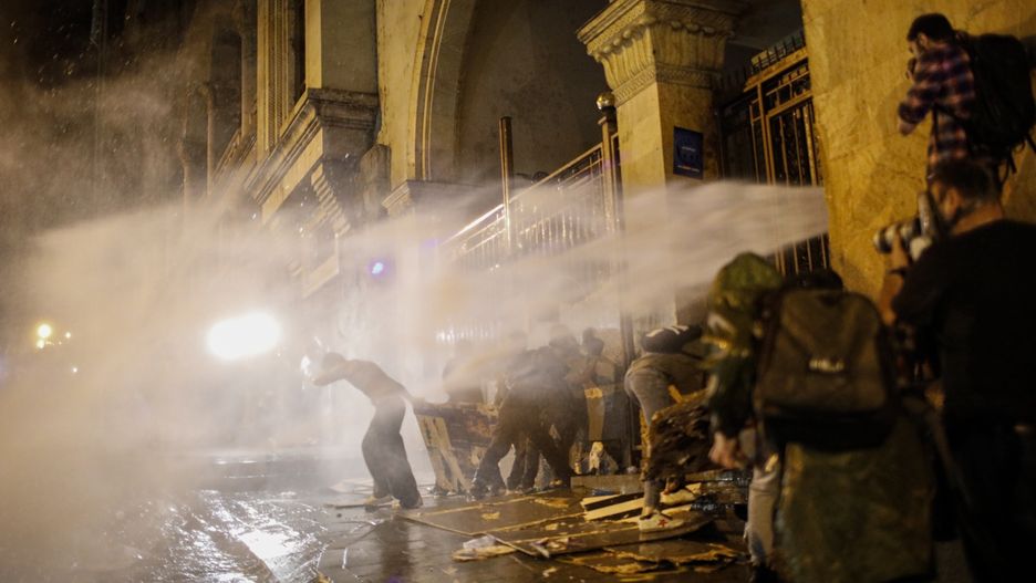 Protest w Tbilisi. Parlament uchwalił kontrowersyjną ustawę