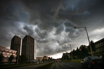 Burze, deszcz, a nawet grad. Jest nowe ostrzeżenie dla Wrocławia i Dolnego Śląska