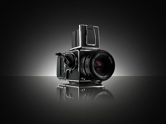 Pożegnanie z systemem Hasselblad V. Oto aparaty, które gościły w kosmosie i na dworach królów 1