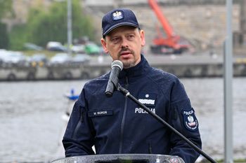 Dony zestrzelone nad Polską. W komendach policji ogłoszony alarm
