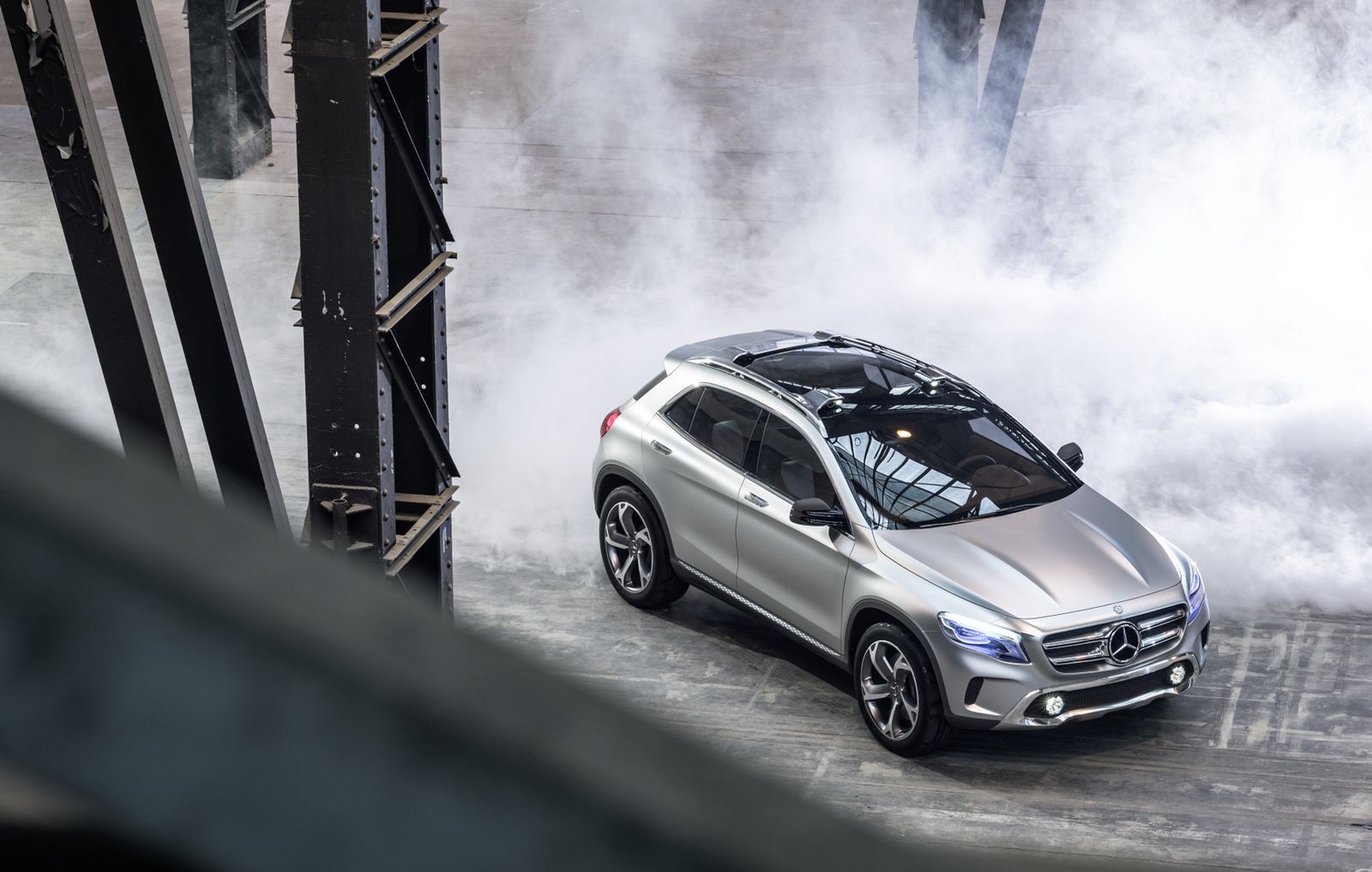 Mercedes GLA Concept na oficjalnych zdjęciach [galeria] 27