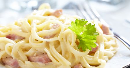 Przepis na sos carbonara