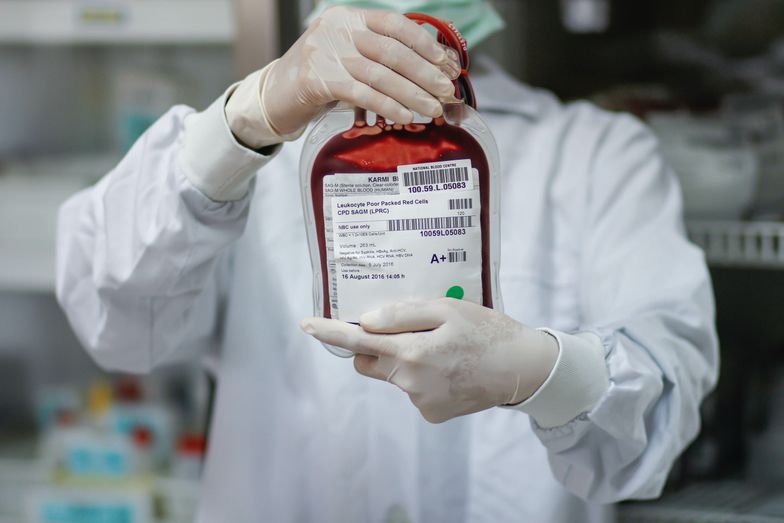 Ministerstwo Zdrowia zarabia miliony na krwi od honorowych dawców