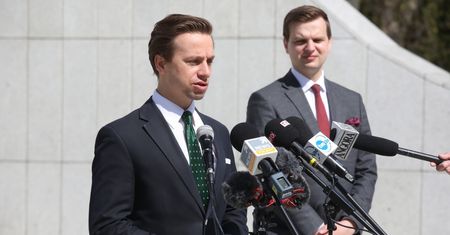 Koronawirus. Polska. Wybory 2020. Krzysztof Bosak nawołuje do zawieszenia składek na WHO