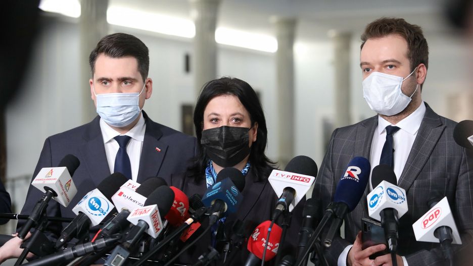 Pos?owie PiS o cenach energii10.02.2022 Warszawa, Poslowie PiS o cenach energii, fot Tomasz Jastrzebowski/REPORTER
n/z: Daniel Milewski, Anita Czerwinska, Rafal BochenekTomasz Jastrzebowski/REPORTER