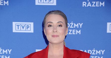 Urszula Rogala cała w czerwieni. Tak przyszła na ramówkę TVP