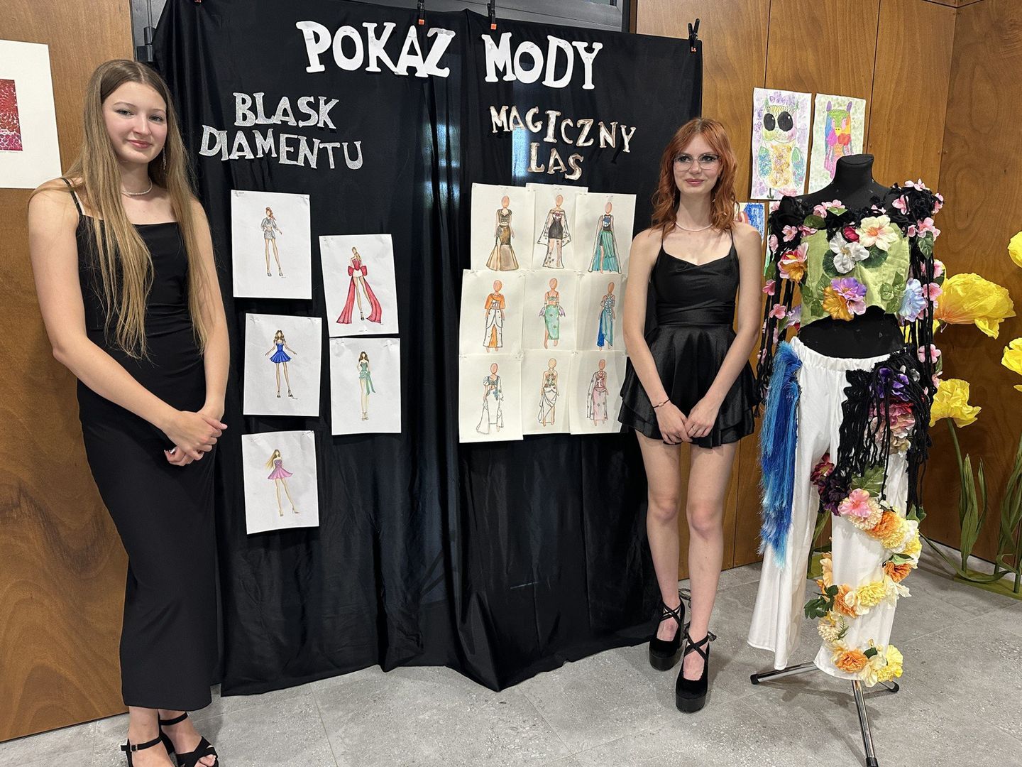 Pokaz mody w GOK-u w Małym Rudniku pod Grudziądzem. Kolekcje zaprezentowały utalentowane nastolatki ze Sztynwagu